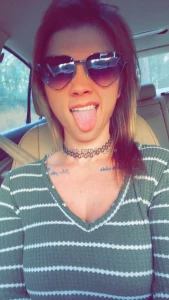 Christmas is right around the corner so let me wrap this pretty lil