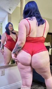 Mirror mirror i know you like what you see