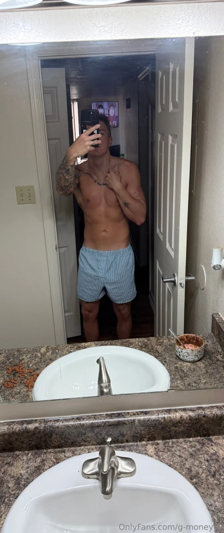 Kinda in the mood check your dms later 