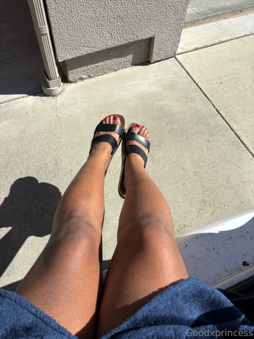 I need my toes done 