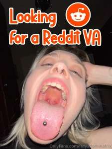 Hello my tiny loyal community i need some help managing a reddit