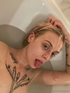 I m in the bathtub my limbs feel like melted wax don t speak to me