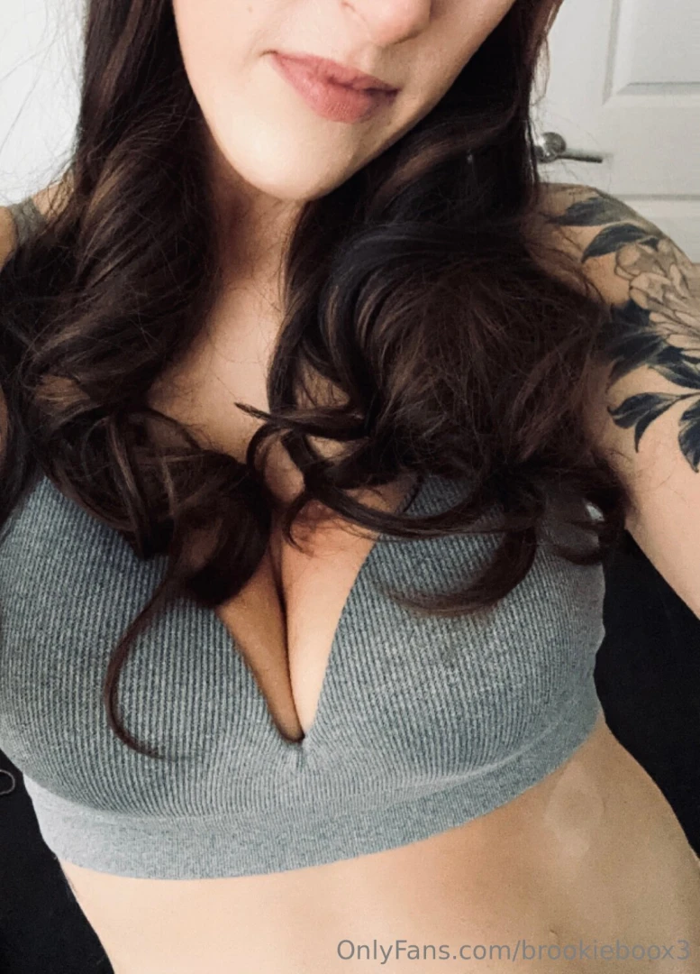 Good morning trying out a new color for my hair what do you think 