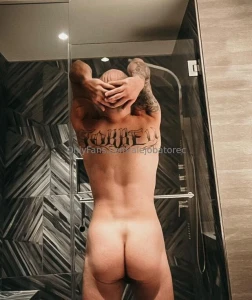 Randy is a single country boy that has full custody of his son he is part 5