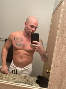 Randy is a single country boy that has full custody of his son he is part 4