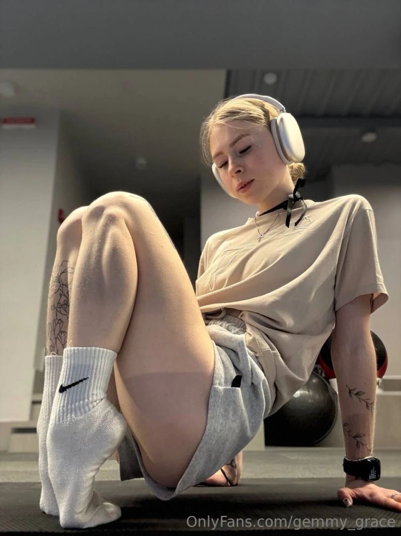 No makeup no filter just me breathing 