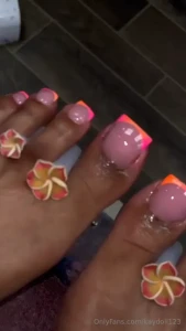 You like my toes they turn you on