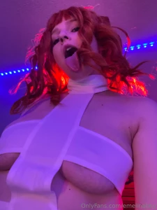 Leeloo getting lotioned up and horny teasing video part 1