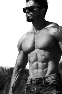 Jean shorts on the beach not my best decision but hey when in doubt