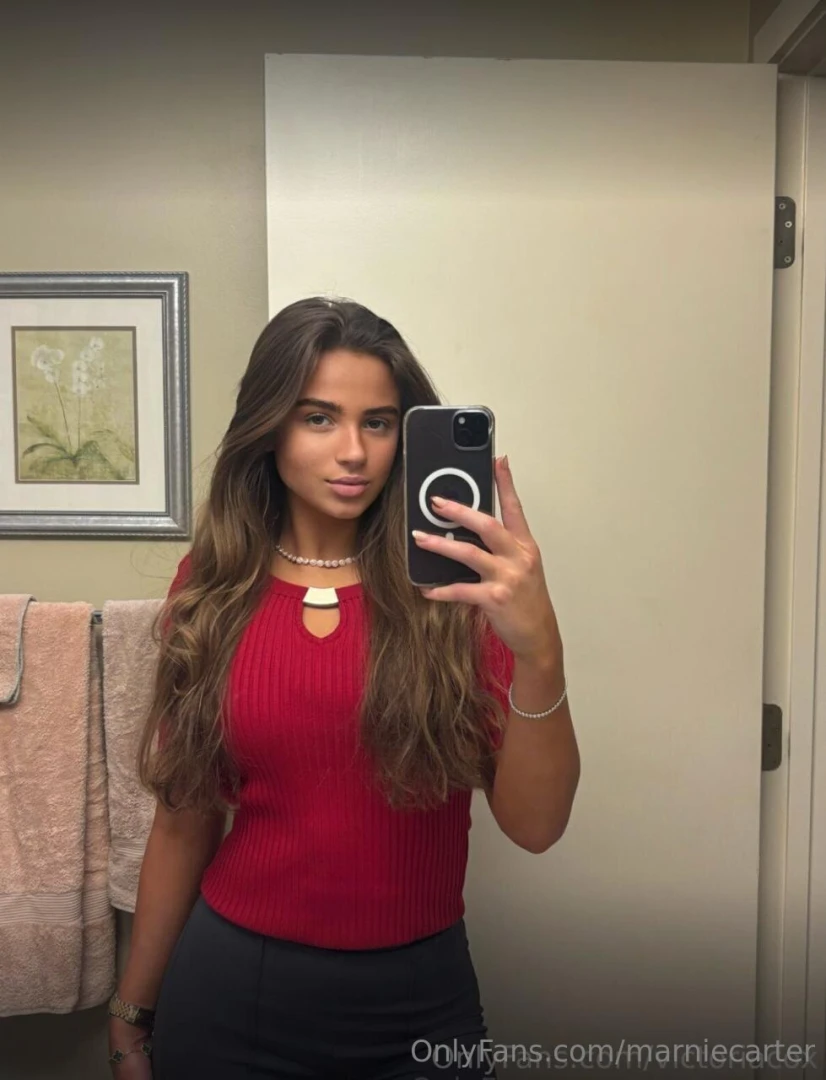 Omg 19 y o victoriacox has set her page to free for 24 hours go check part 3 