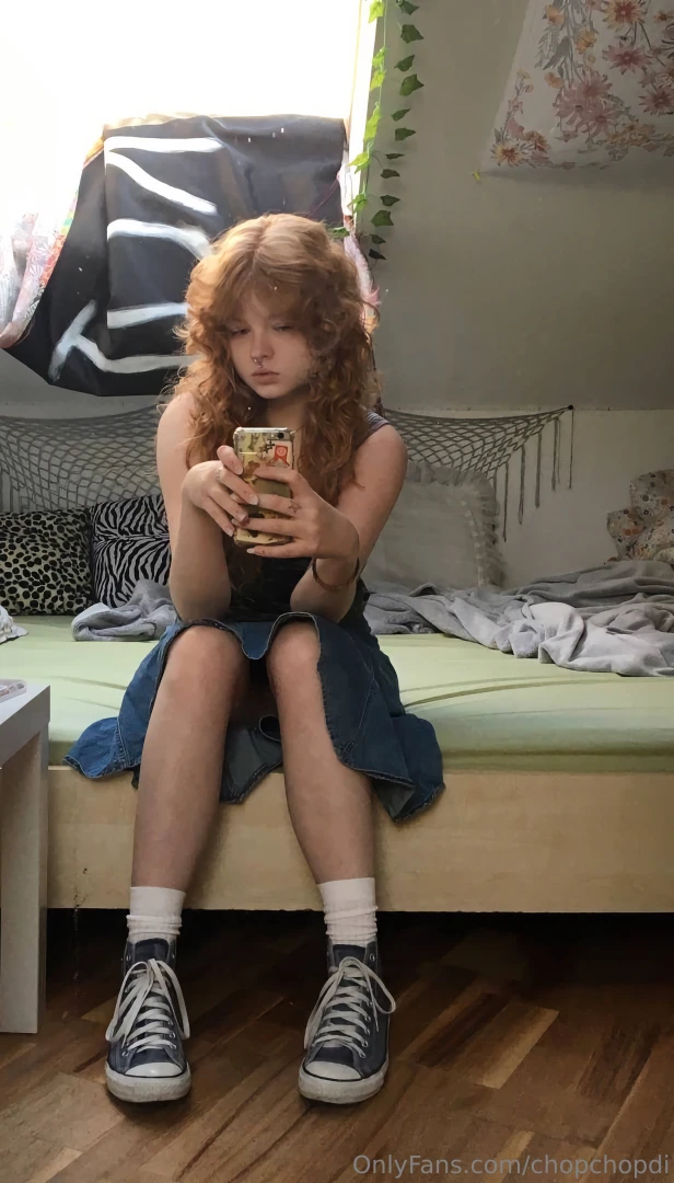 Curls or straight hair 
