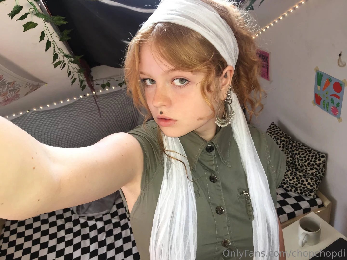 Do i look good with a white scarf 