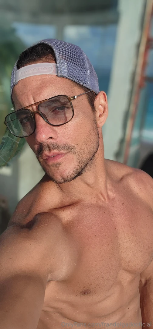 Anda a tus inbox que te mande mi primera colaboracion part 1 