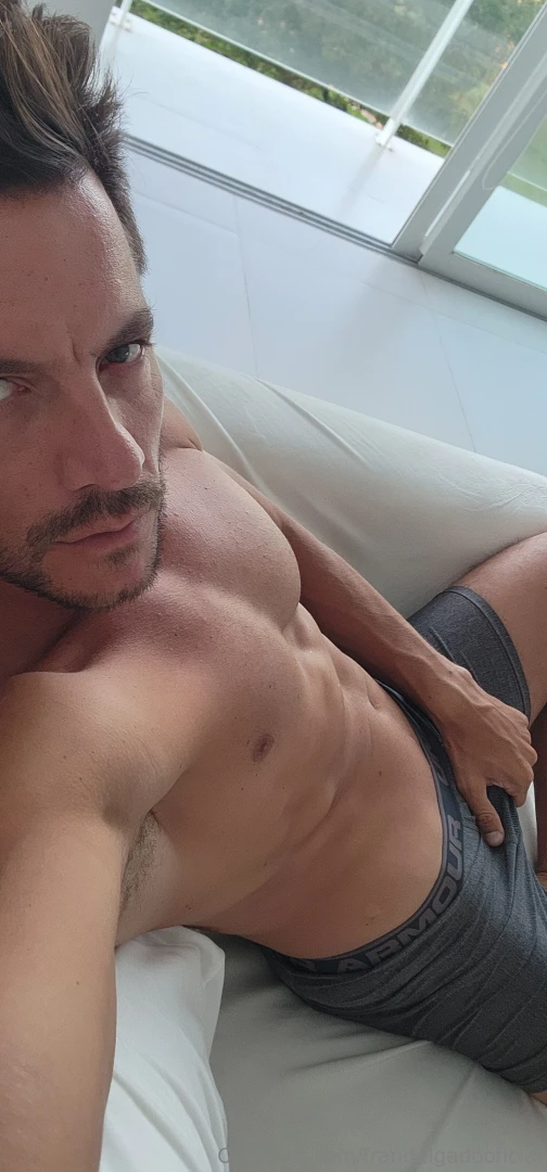 Si hay foto hay video abri los privados 