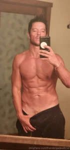 Xq me gusta tanto tocarme en el ba o