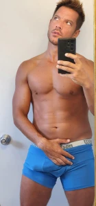 Mira tus inbox te mande un book de 15 fotos al palo 100 nude en playa