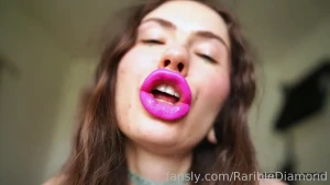 Naughty noisy pinky kiss get ready for a flirty fun vibe in my latest