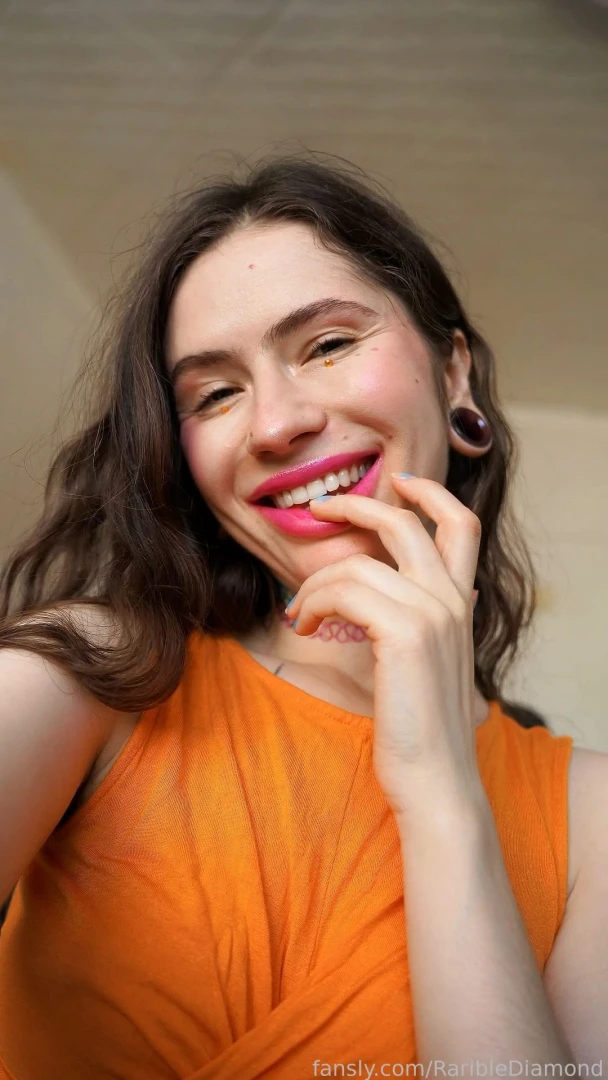 Feel my vibrant and playful vibe fyp lips lipstick mouthfetish brat 