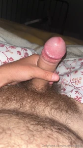 La bellezza delle sue gambe aperte e il membro voglioso che vorrebbe