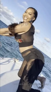 I need a vacay part 1