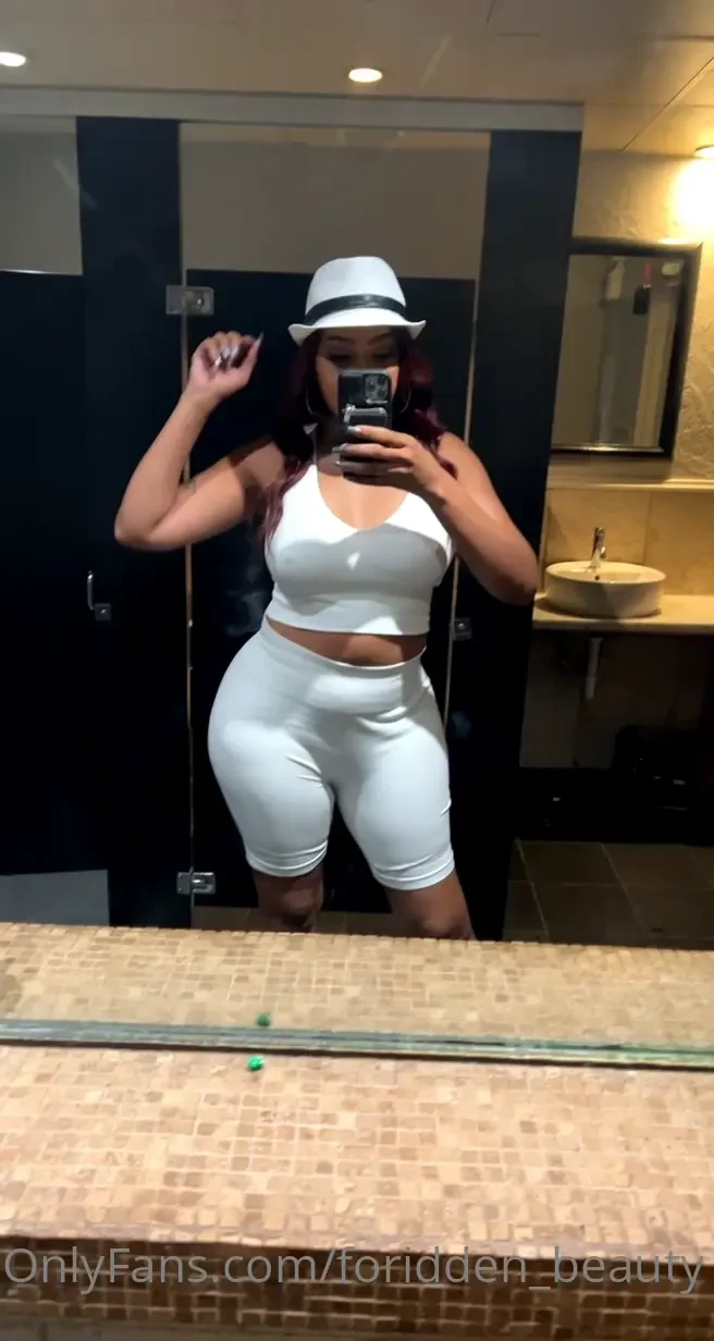 It s my birthday fellas show your girl some love 