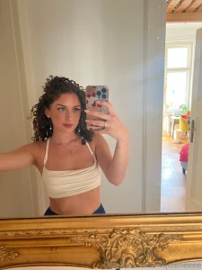 Mirror mirror on the wall who s the prettiest curliest pottery girl of