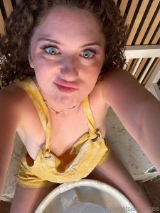 I m a lil freak so be careful when you text me i might just bite part 1