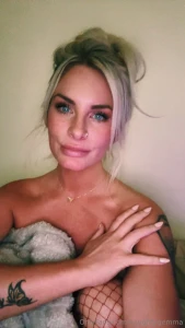 Yes i m too much and no i m not toning it down