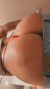 I m search of being spoiled if you don t have my private snap don t