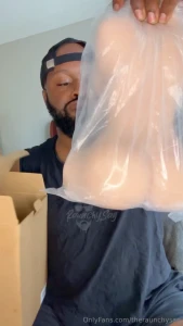 So i got this super dope vibrating sex toy from bbooonunu_ on x i wish