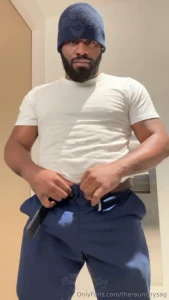 Yall ever get to work and instantly you get horny well shit that was