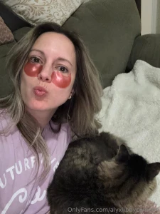 Girls night it s a boy cat