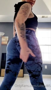 I m obsessed with these damn leggings guys