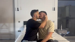 Suce ma bite is my new favourite quote french-spanish kissing sucking
