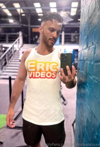 Smashing the muscles at the gym