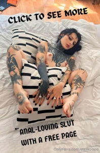 This crazy bitch loves anal https onlyfans com yo-landi_black c100 her