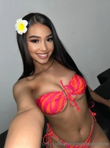 Hot and sexy brunette itsceciliasuarez playing with her will end part 114