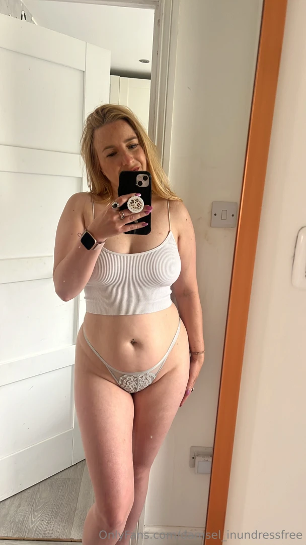 Any plans for the weekend i ve got a shoot 