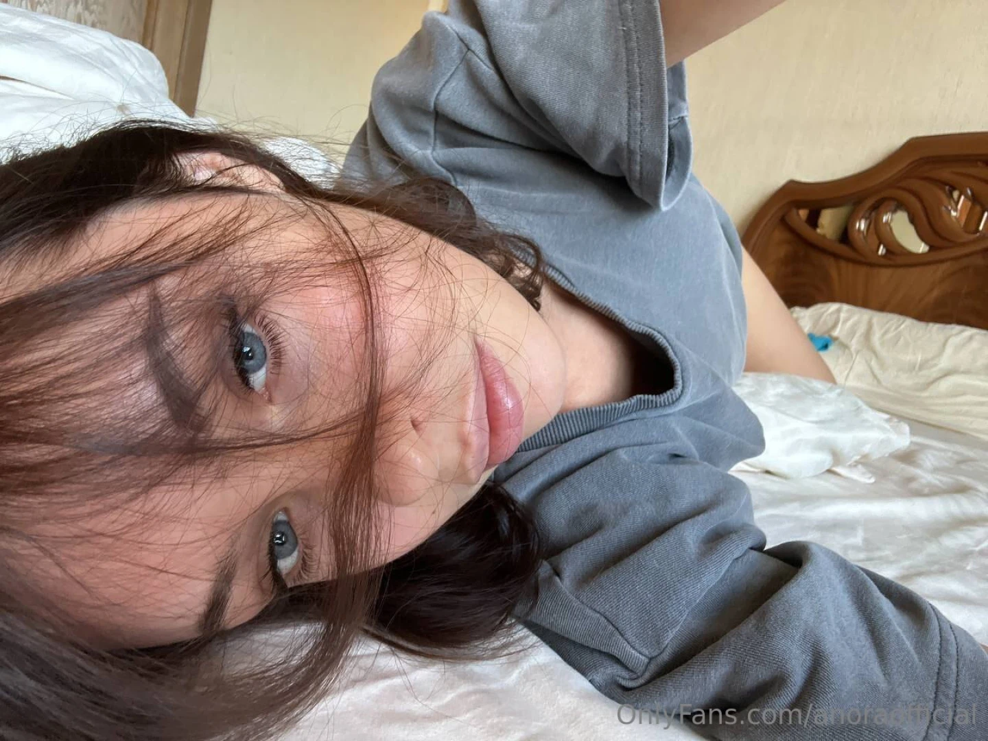 If you lie down next to me i just won t be able to keep my hands to 