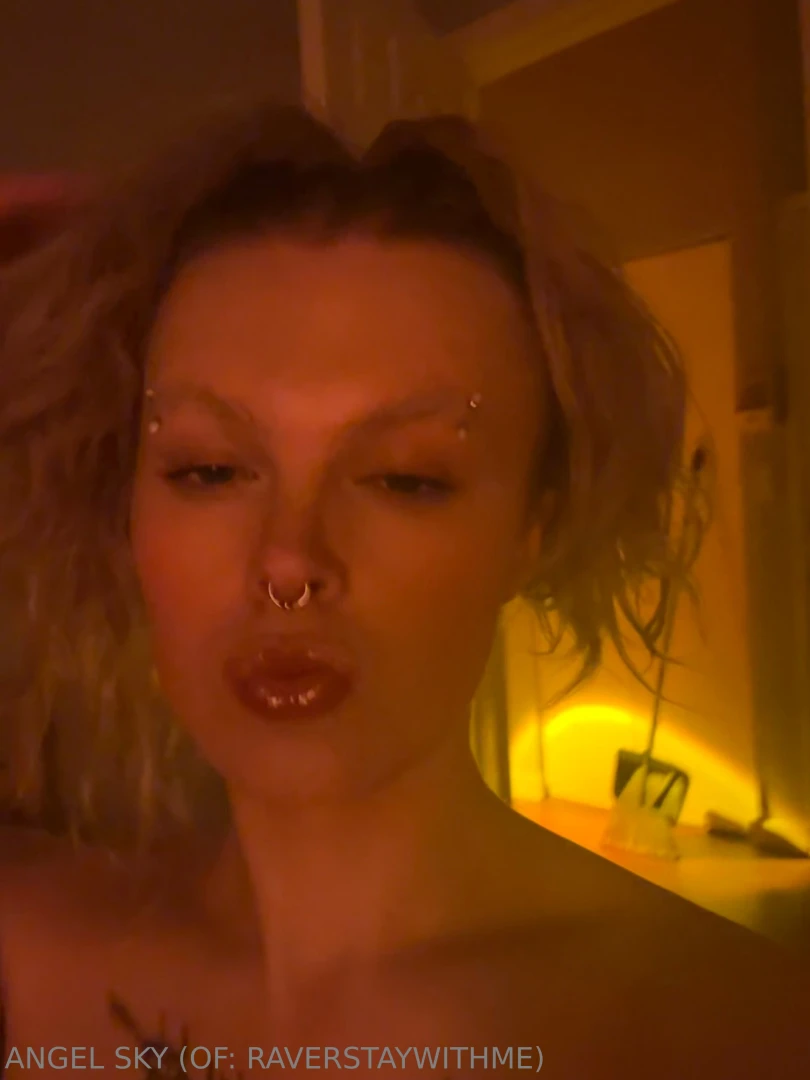 Big photo set 16 hottest pics yet full nude poses lots of my body 