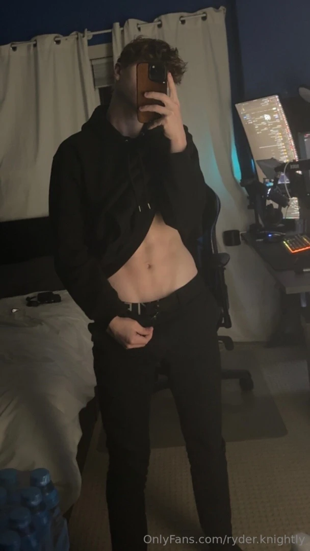 Late night gaming i might need some help getting off 