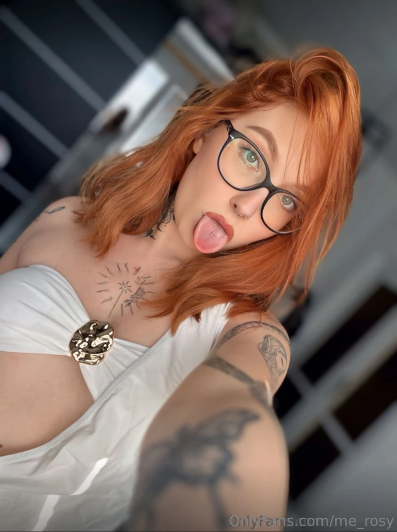 This redhead lilyyrosse is gorgeous and her ass oh this is something part 22 