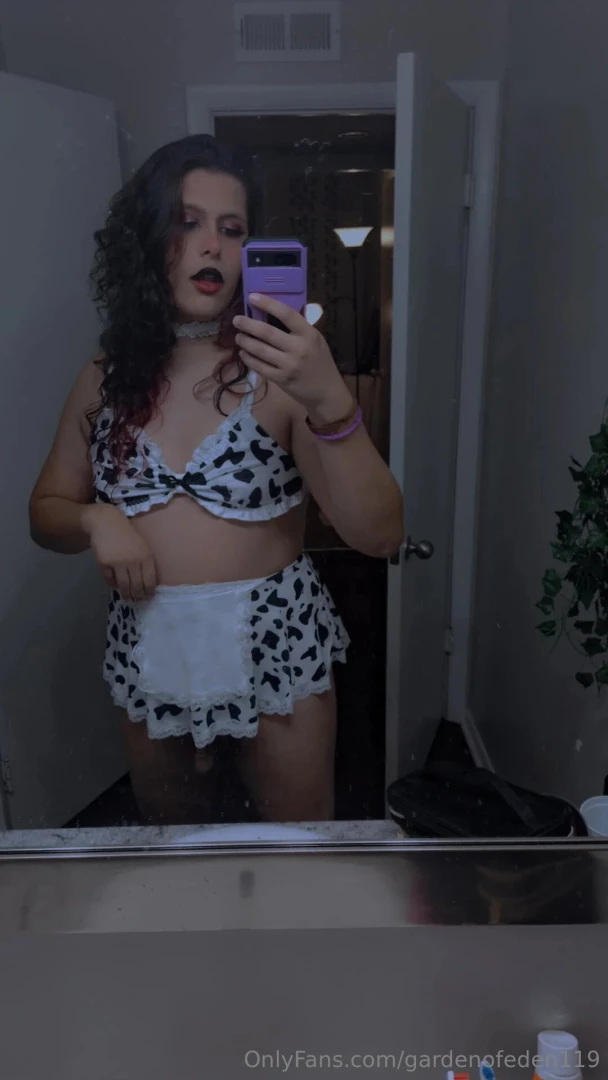 Starting to do custom videos private message me 