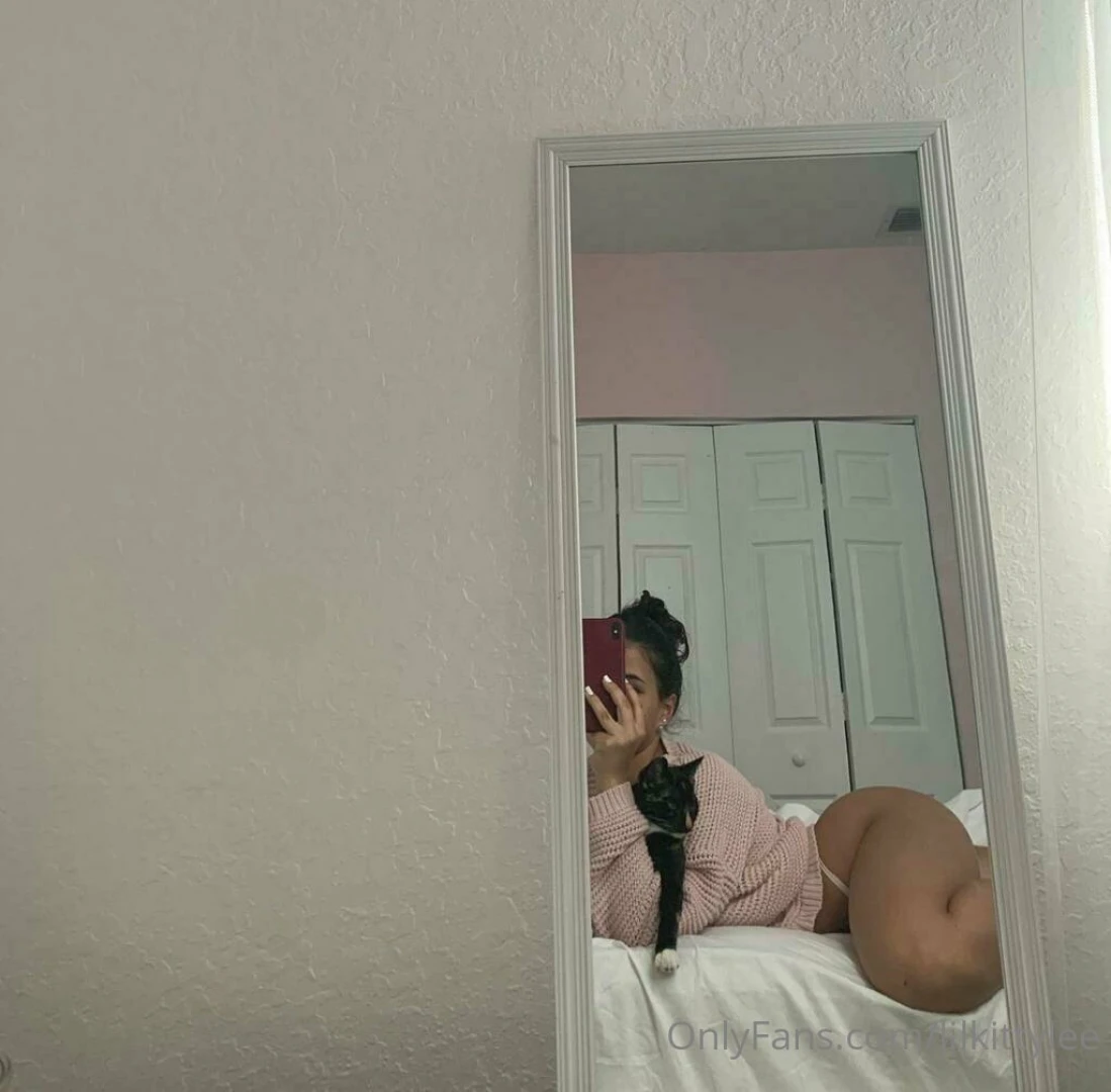 Come to bed with me i m waiting for you 