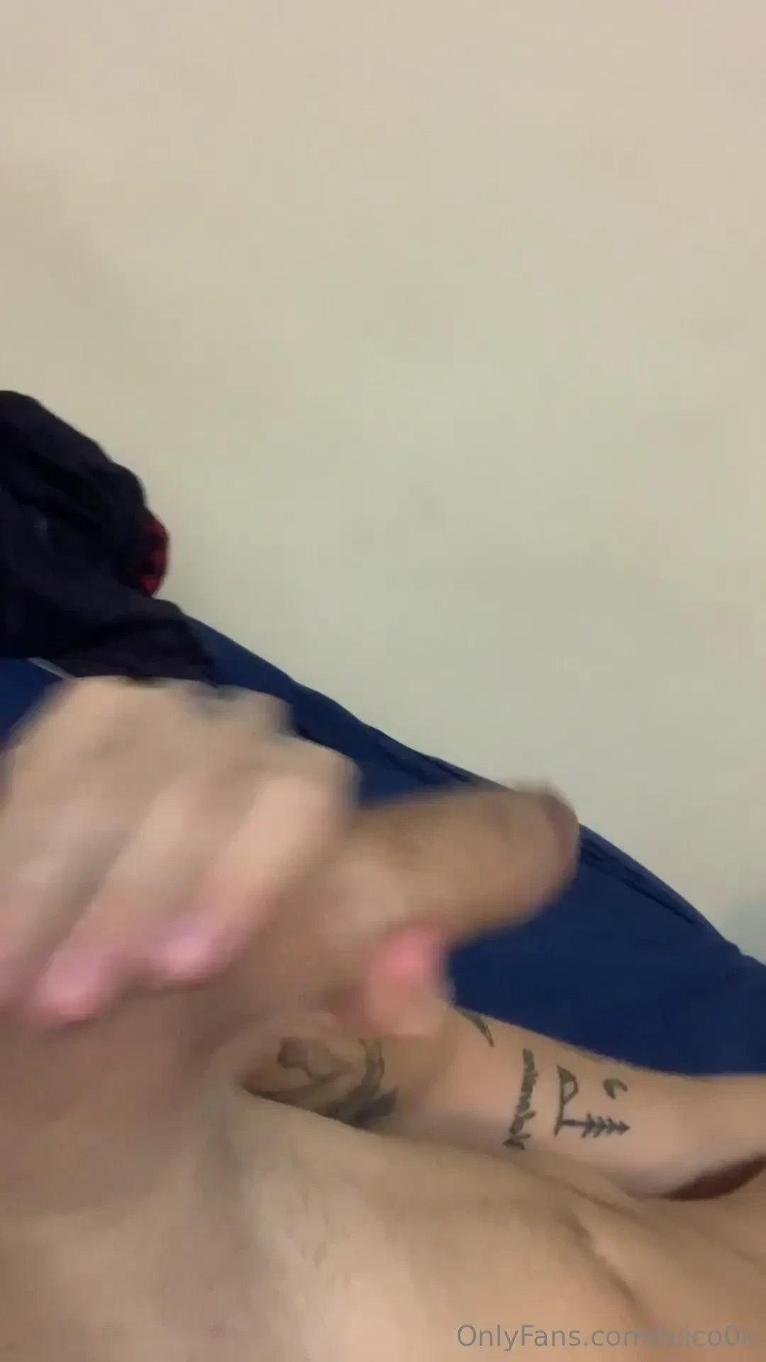 Una paja rapida antes de dormir 