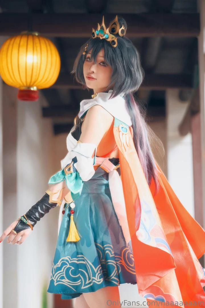 This character is so cute btw i will go singapore on september part 5 