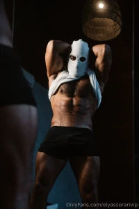 Imagine me breaking in