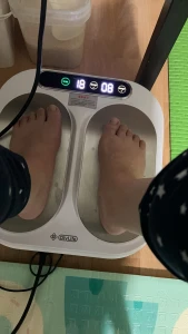 This machine sends electric ion therapy to my legs and fat feet it part 3