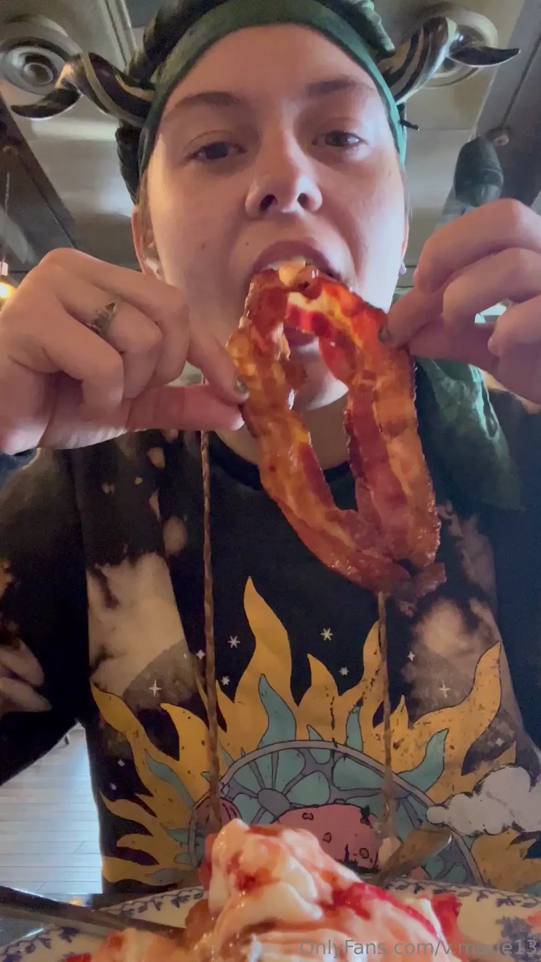 How else do you eat your meat if not sloppy and satisfying part 1 