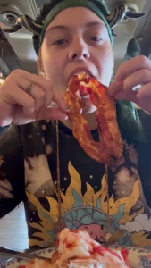 How else do you eat your meat if not sloppy and satisfying part 1